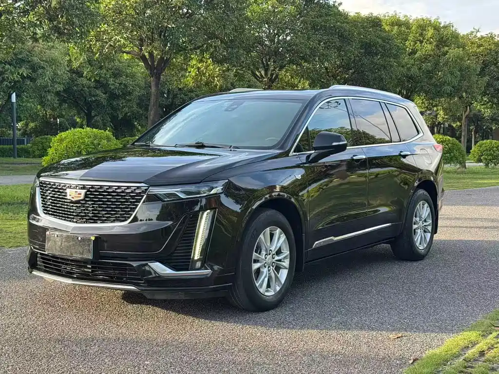 Cadillac XT6