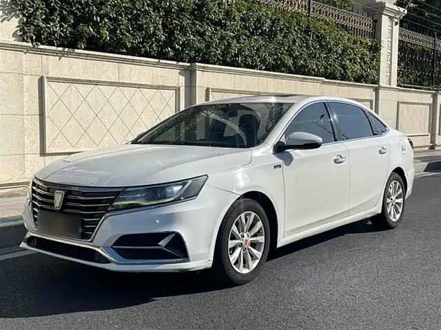 ROEWE I6 NEW ENERGY 2018
