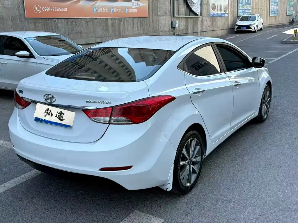 Hyundai Elantra Langdong — миниатюра 22