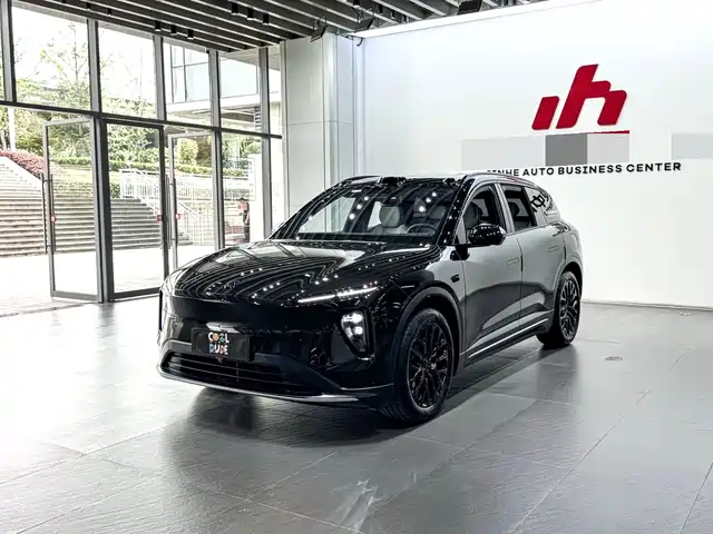 2024 Nio ES6
