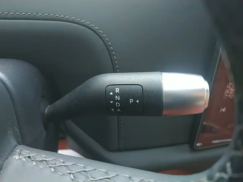 Li Auto Li L8 — миниатюра 14