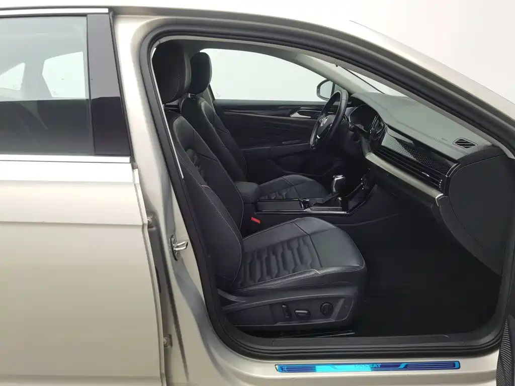 Volkswagen Passat — миниатюра 23