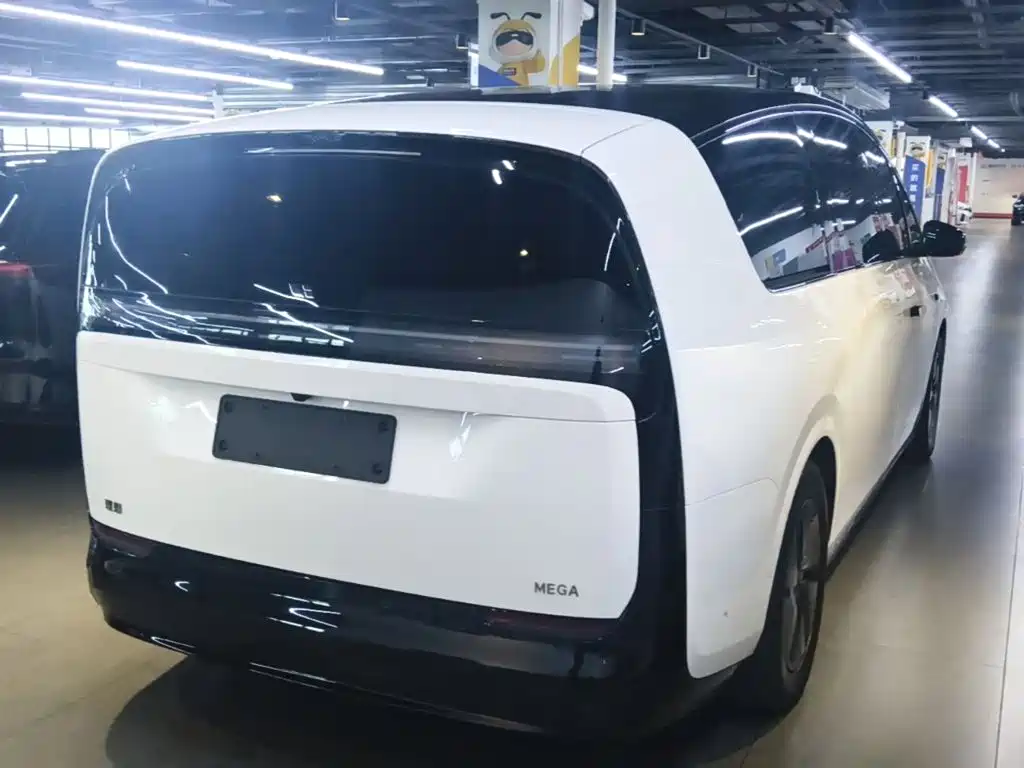 Li Auto Li MEGA — миниатюра 7