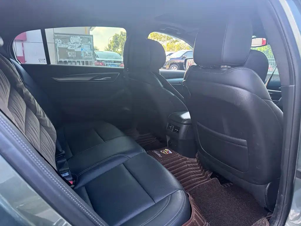 Cadillac CT5 — миниатюра 7