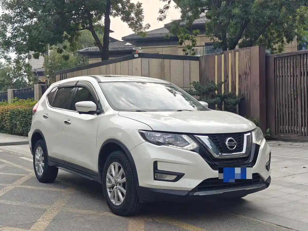 Nissan X-Trail — миниатюра 3