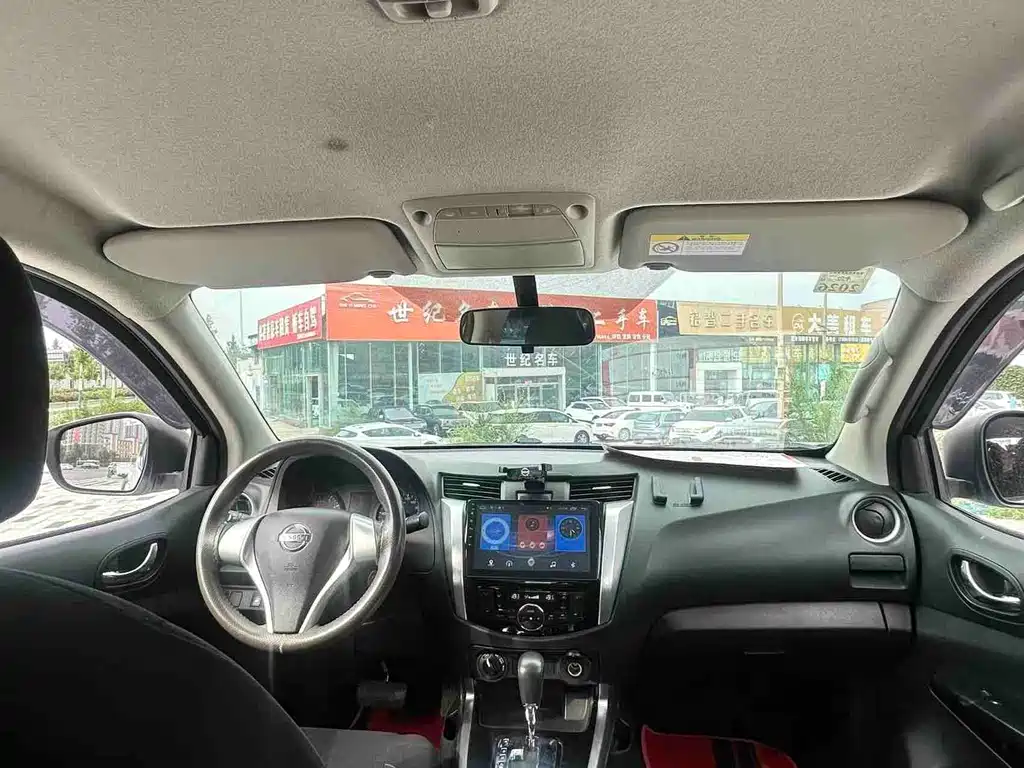Nissan Navara — миниатюра 9