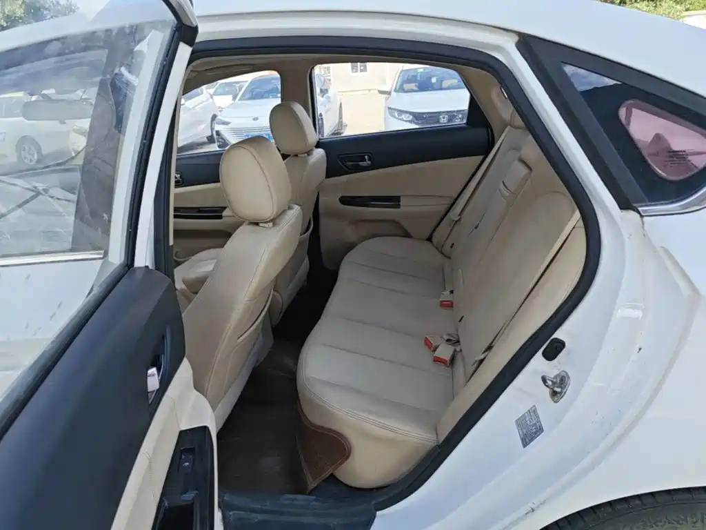Changan Eado — миниатюра 17