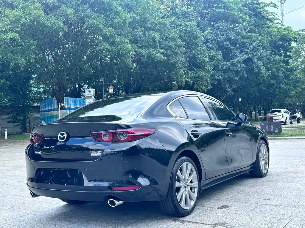 Mazda 3 Axela — миниатюра 6