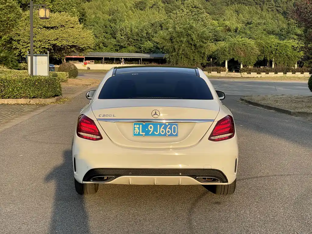 Mercedes-Benz C-Class — миниатюра 16