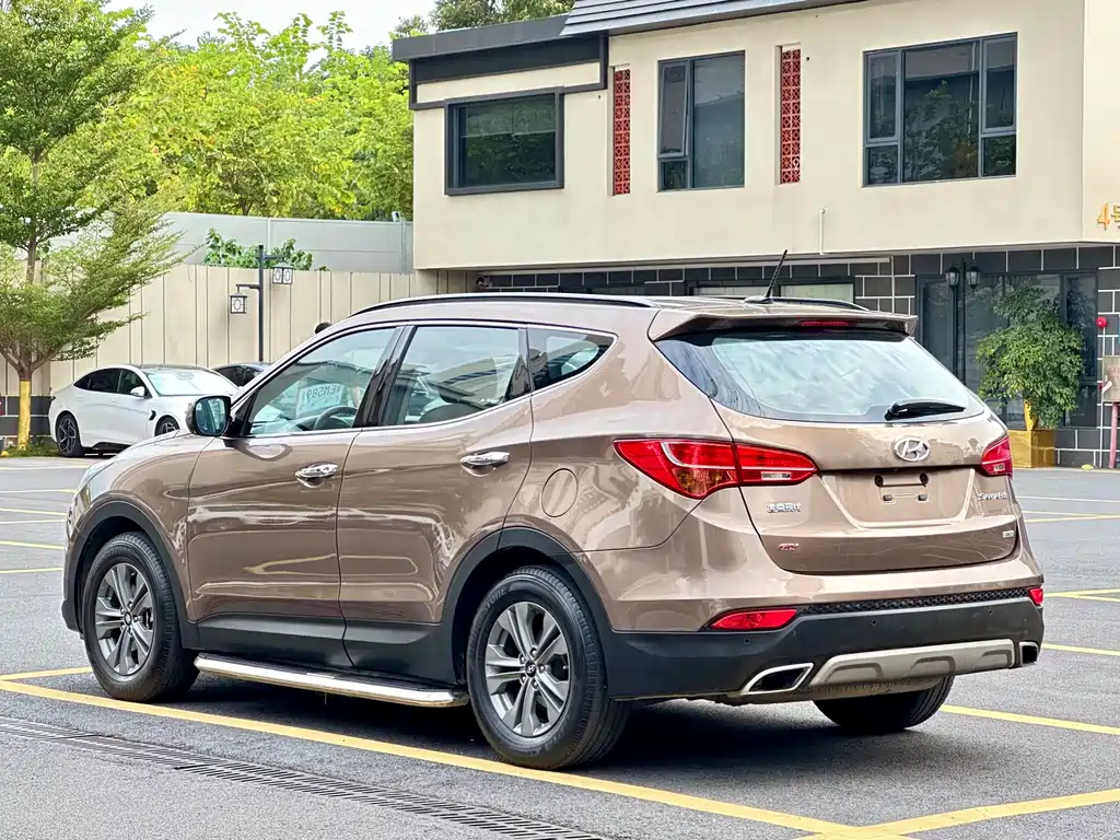 Hyundai Santa Fe — миниатюра 4
