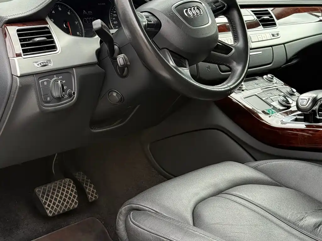 Audi A8 — миниатюра 3