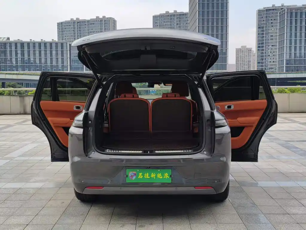Li Auto Li L8 — миниатюра 10