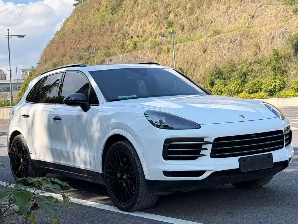 Porsche Cayenne — миниатюра 2