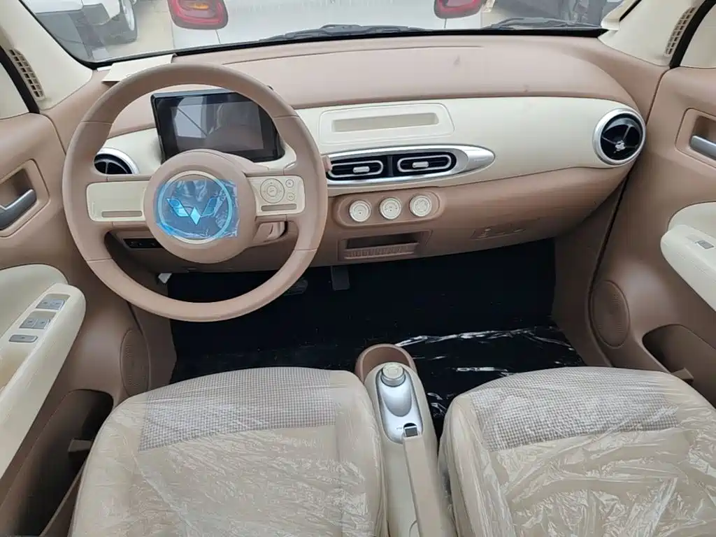Wuling MINIEV — миниатюра 10
