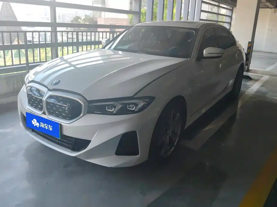 宝马i3 2024款 eDrive 35 L 2024