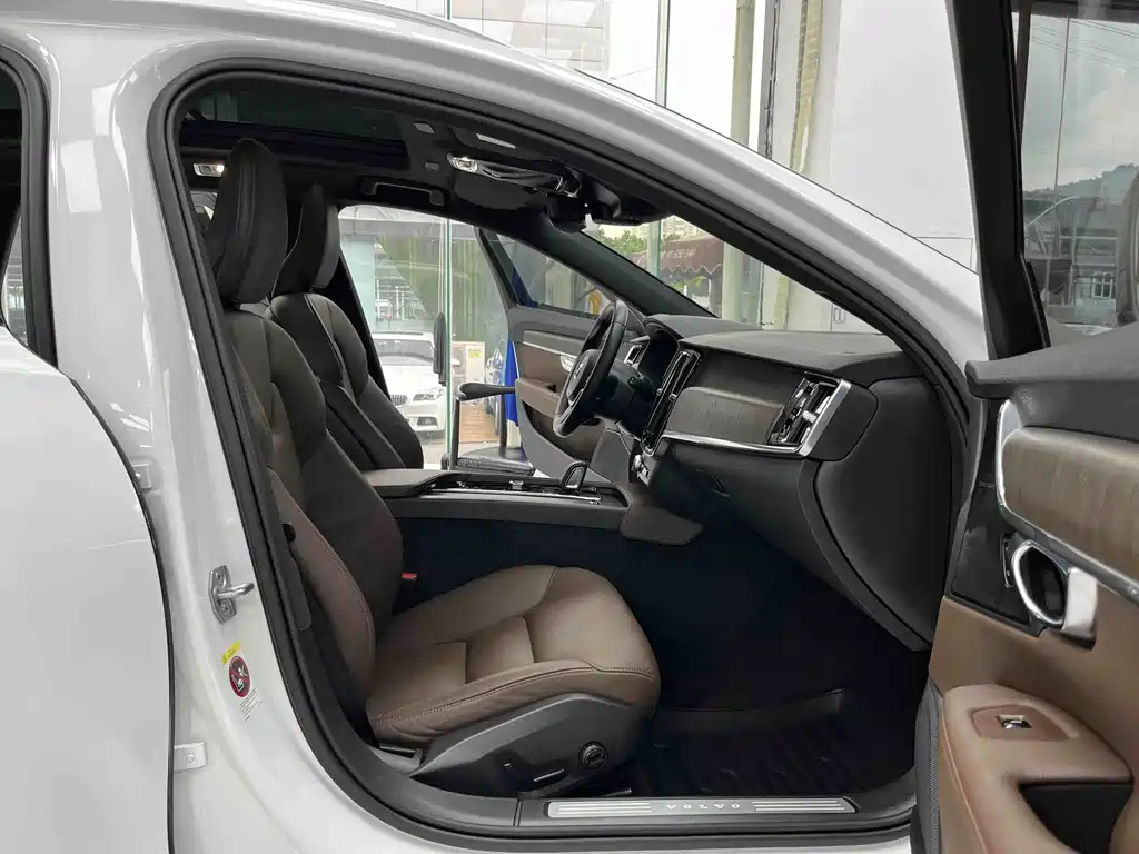 Volvo V90 — миниатюра 12