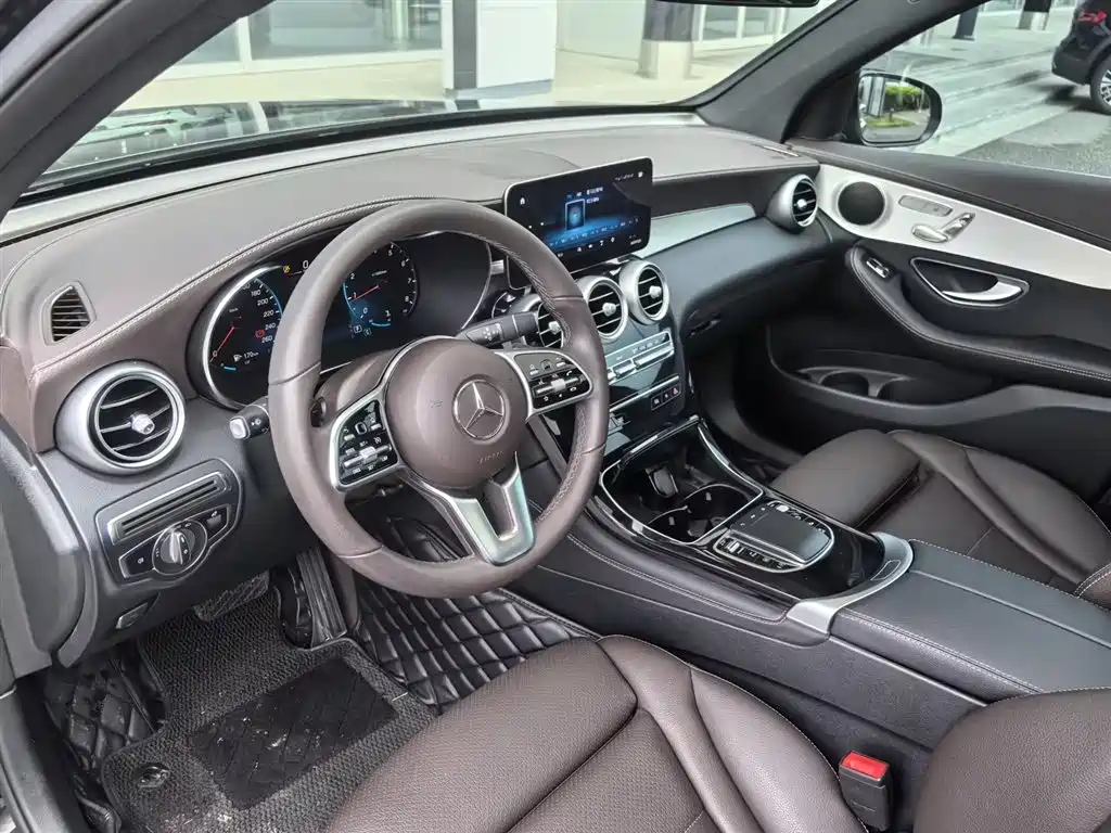 Mercedes-Benz GLC 2021 GLC 260 L 4MATIC
