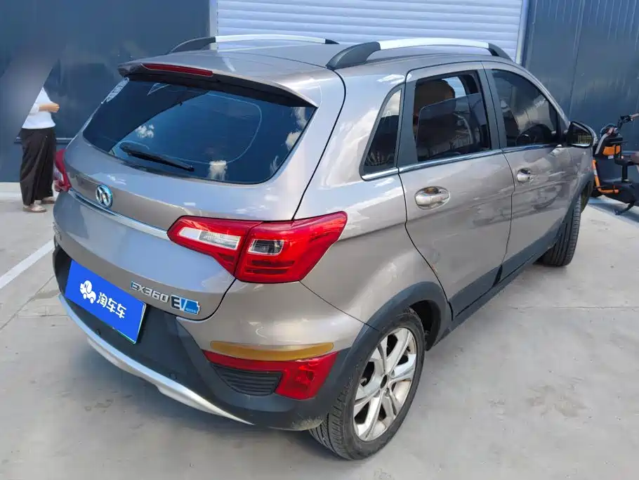 BAIC New Energy EX — миниатюра 3