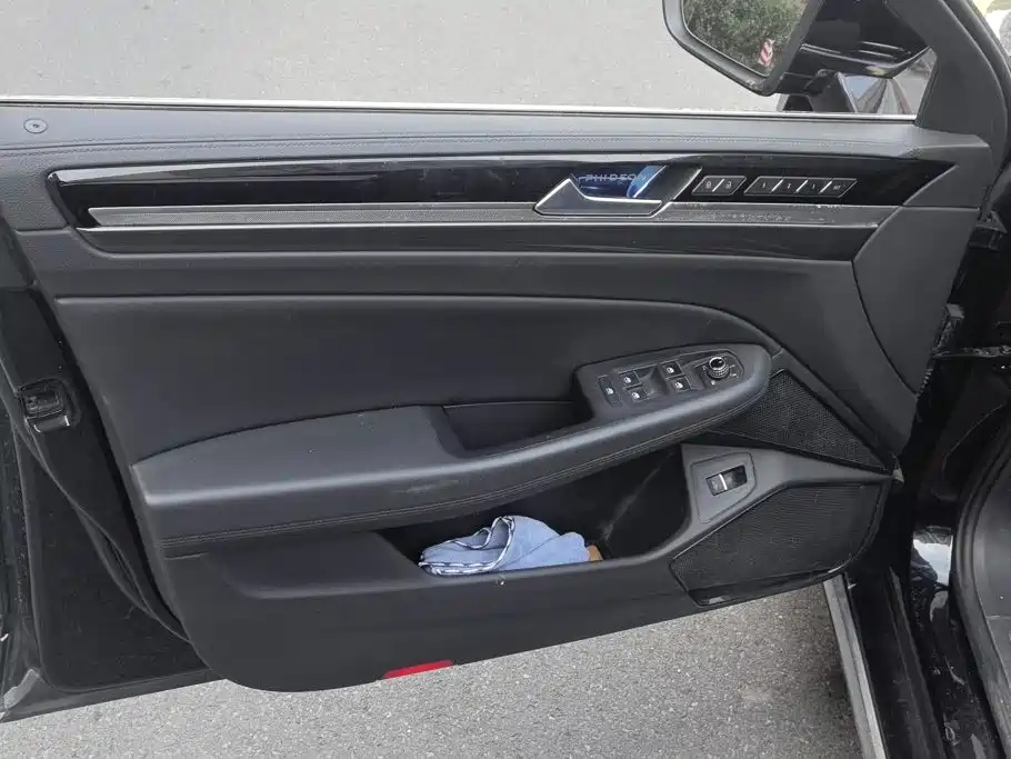 Volkswagen Phideon — миниатюра 7