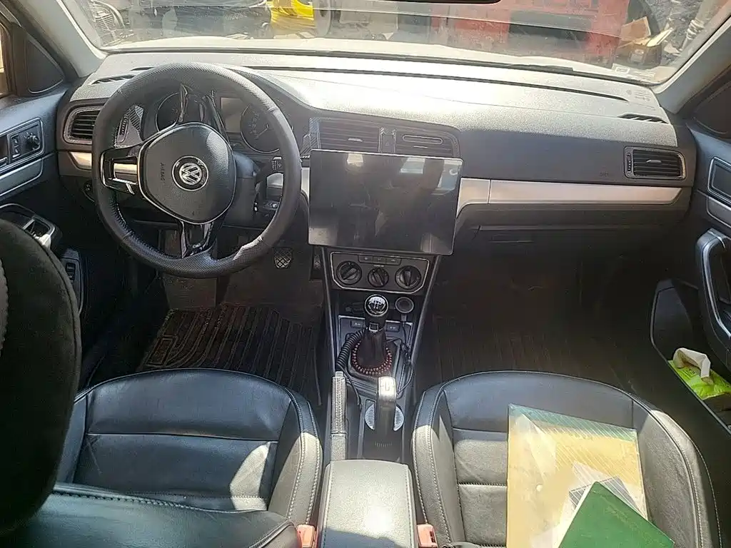 Volkswagen Lavida — миниатюра 13