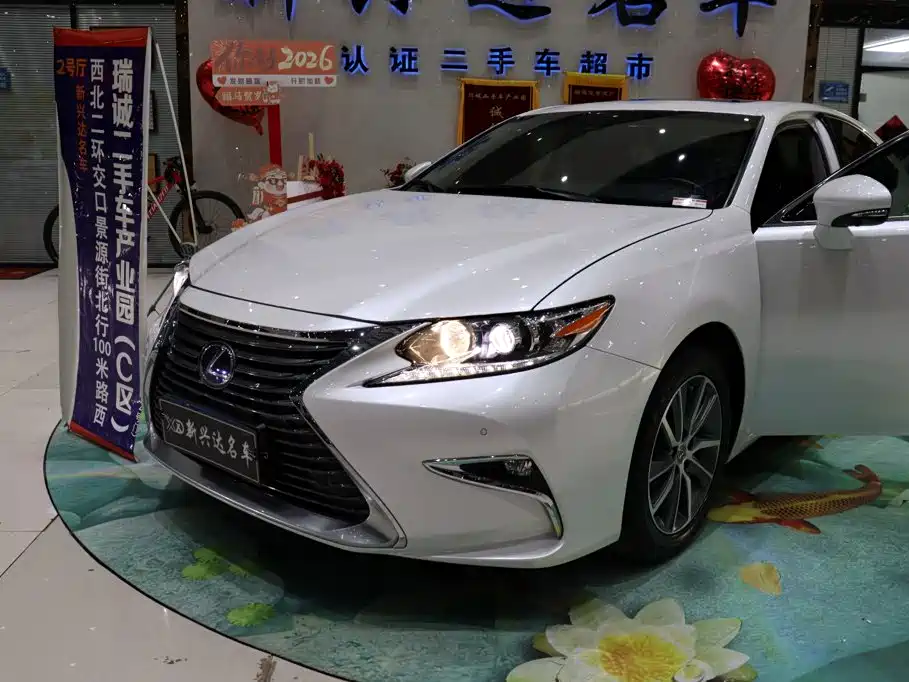 Lexus ES — миниатюра 24