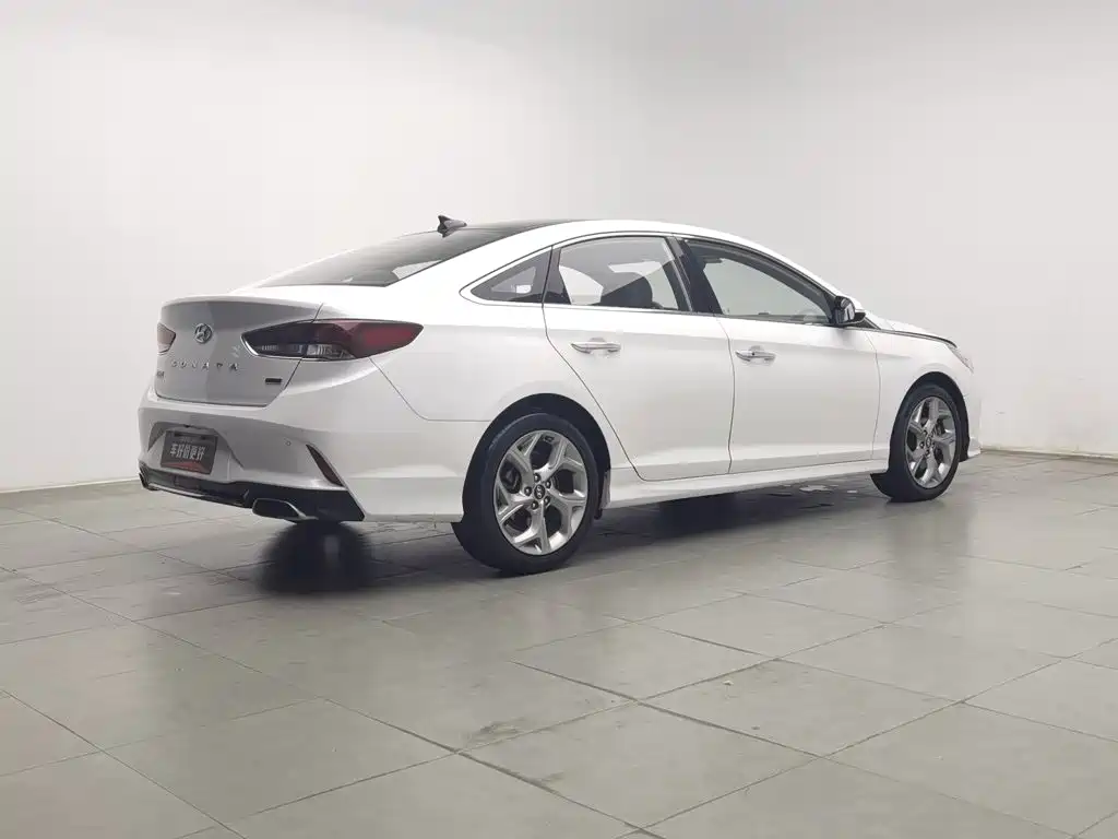 Hyundai Sonata — миниатюра 2