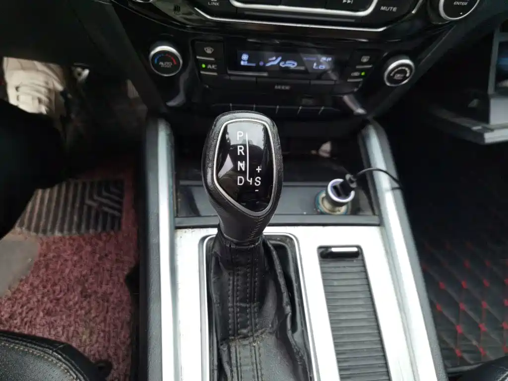 Geely Vision X6 — миниатюра 15