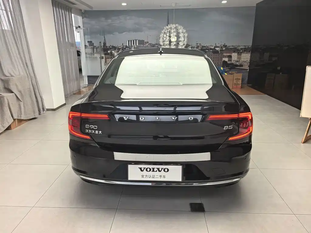 Volvo S90 — миниатюра 14