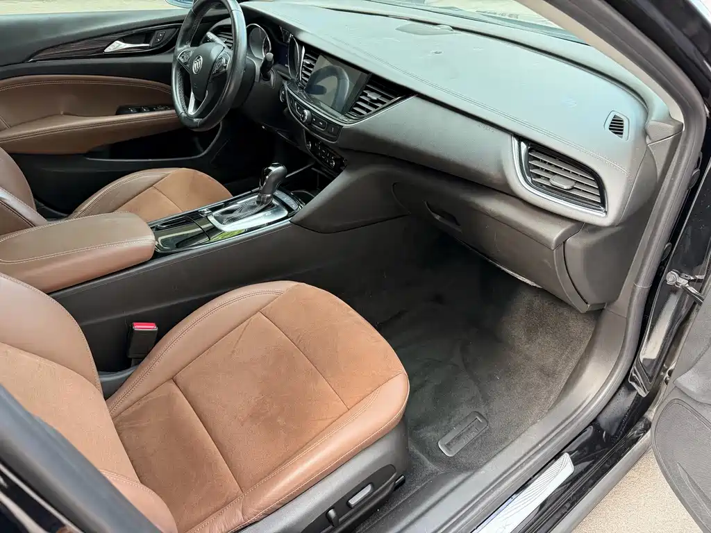 Buick Regal — миниатюра 14
