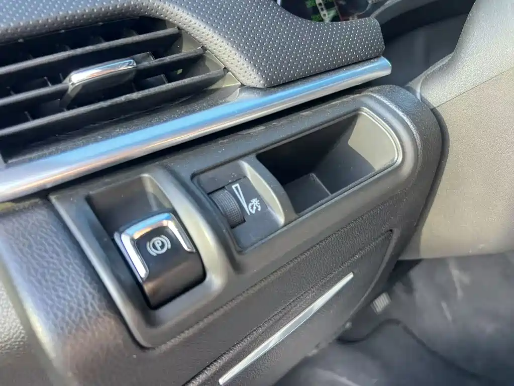 Cadillac XTS — миниатюра 11