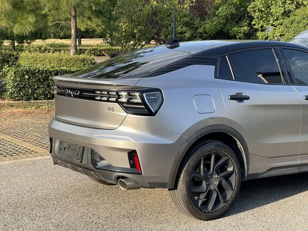 Lynk & Co 05 — миниатюра 17