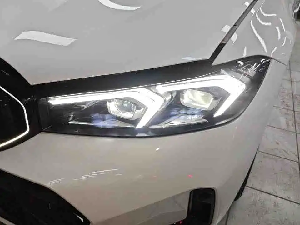 BMW 3 Series — миниатюра 7