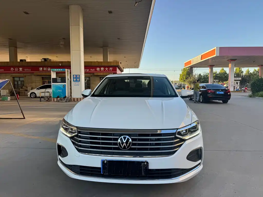 Volkswagen Lavida — миниатюра 6