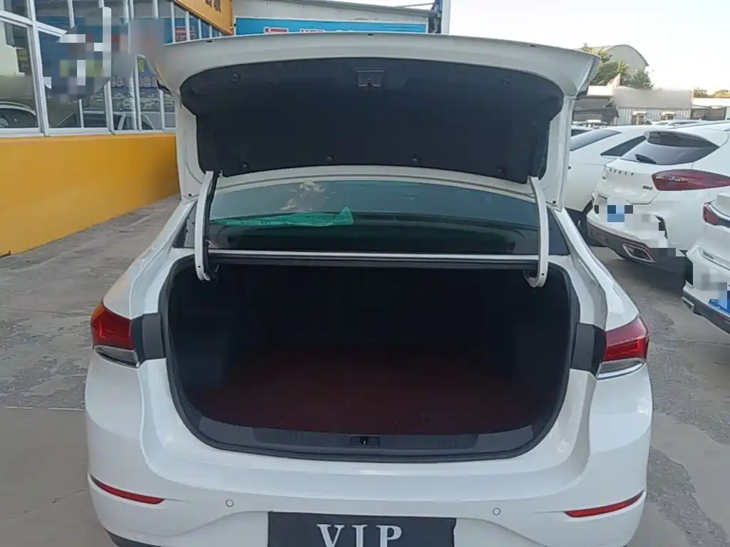 Buick Excelle — миниатюра 19