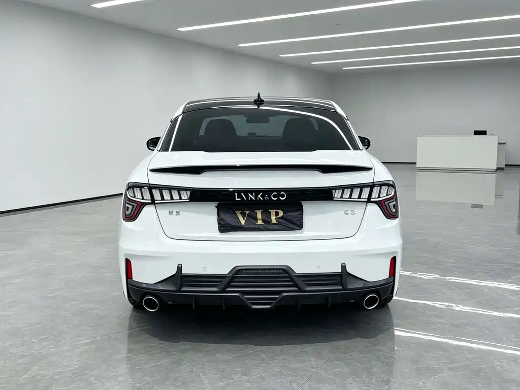 Lynk & Co 03 — миниатюра 8