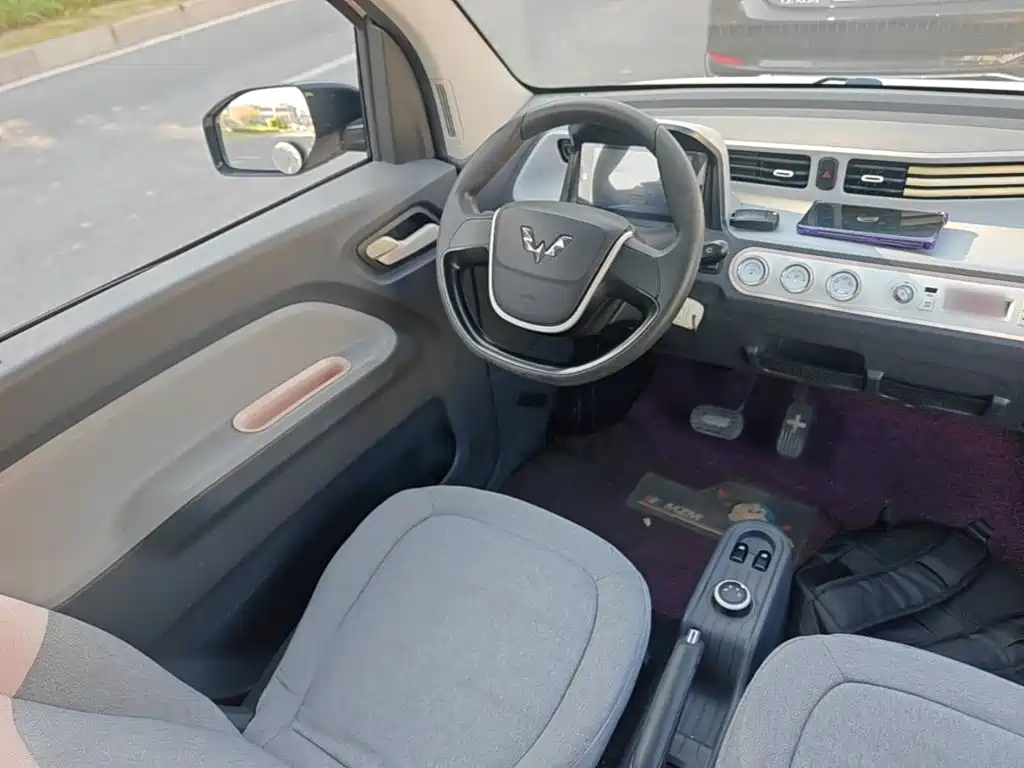 Wuling MINIEV — миниатюра 11