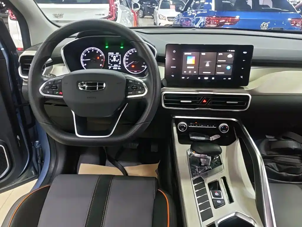 Geely Binyue — миниатюра 13