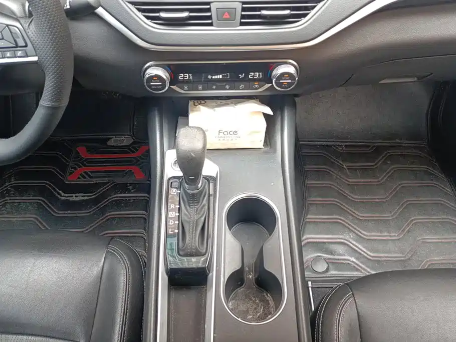 Nissan Teana — миниатюра 16