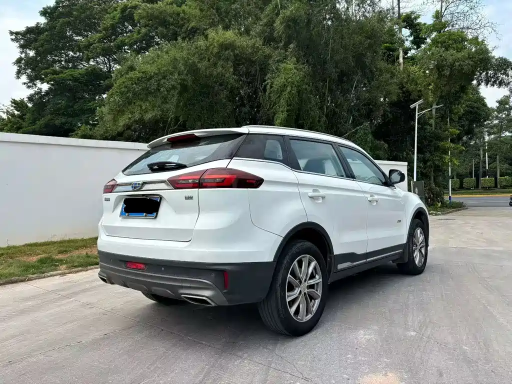 Geely Boyue — миниатюра 5