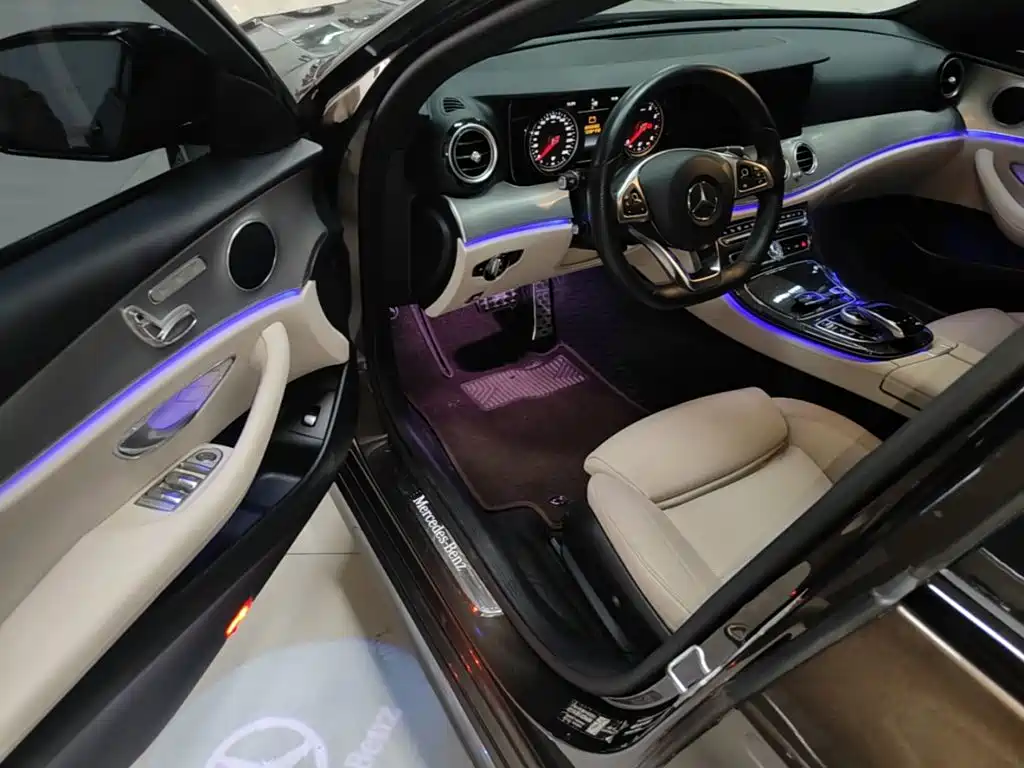 Mercedes-Benz E-Class — миниатюра 16