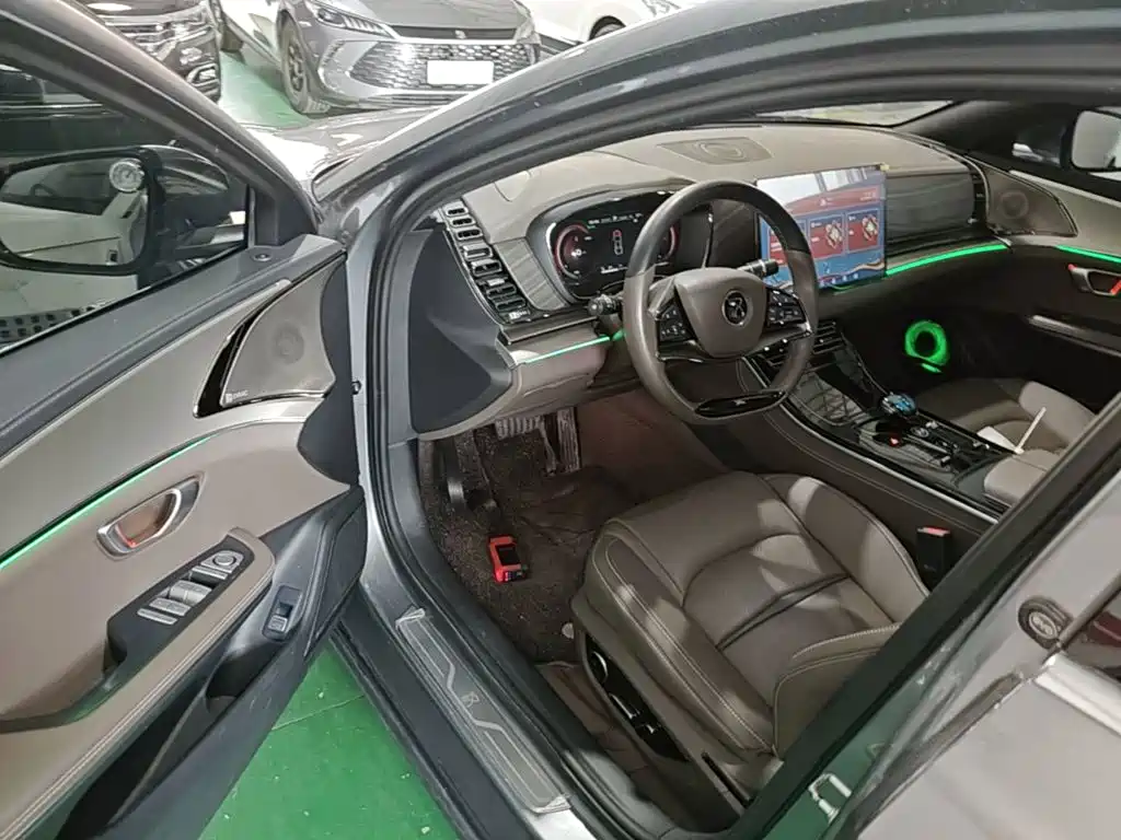 BYD Han — миниатюра 16