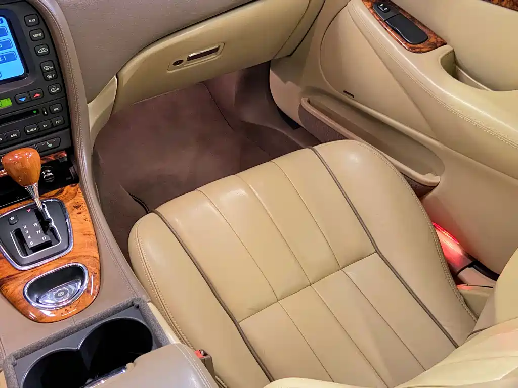 Jaguar S-TYPE — миниатюра 36
