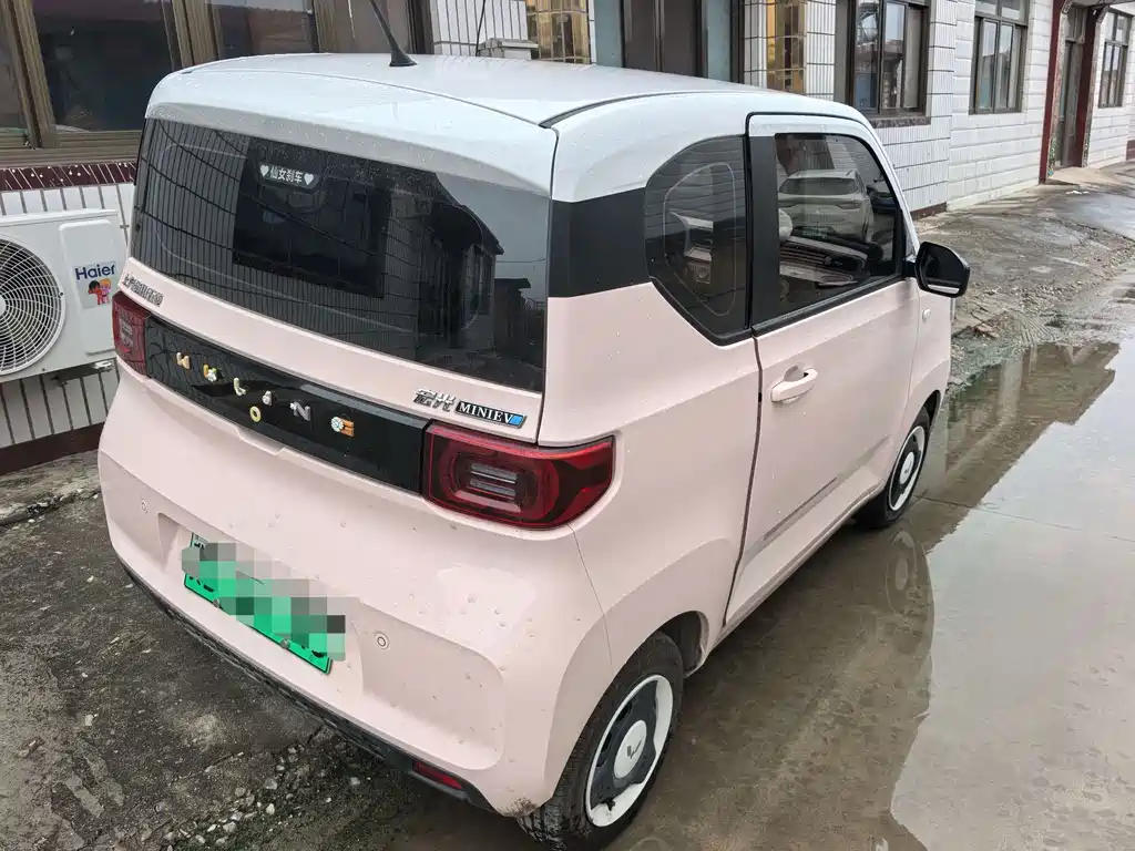 Wuling MINIEV — миниатюра 5