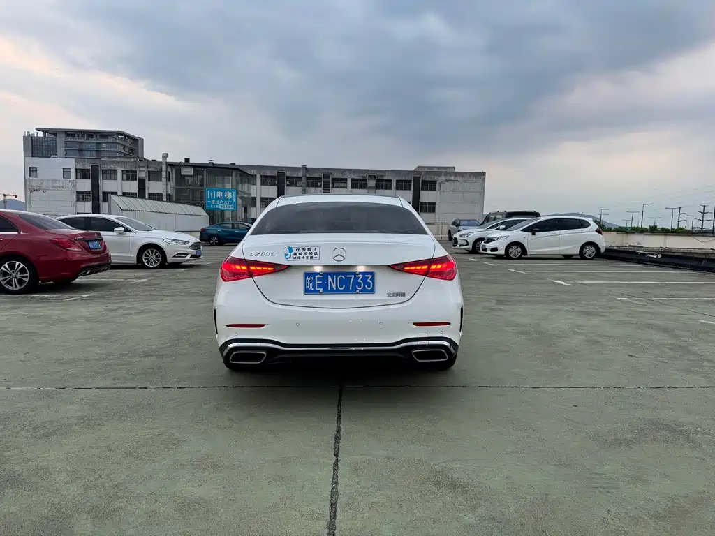 Mercedes-Benz C-Class — миниатюра 13