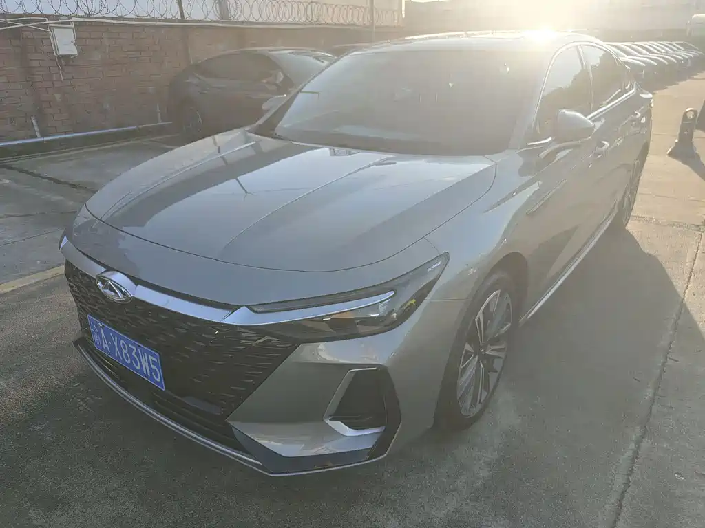 Chery Arrizo 8