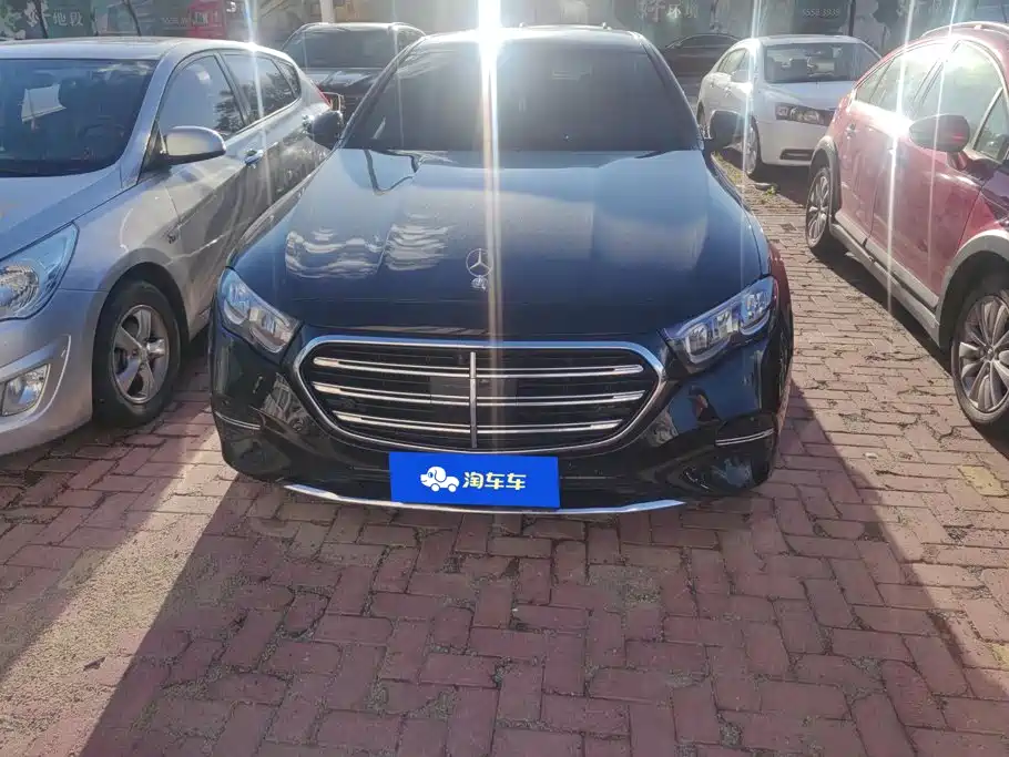 Mercedes-Benz E-Class — миниатюра 2