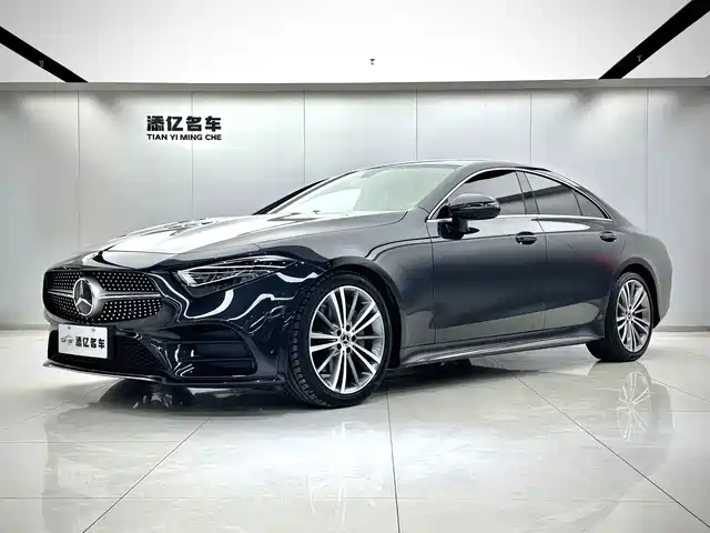 MERCEDES-BENZ CLS