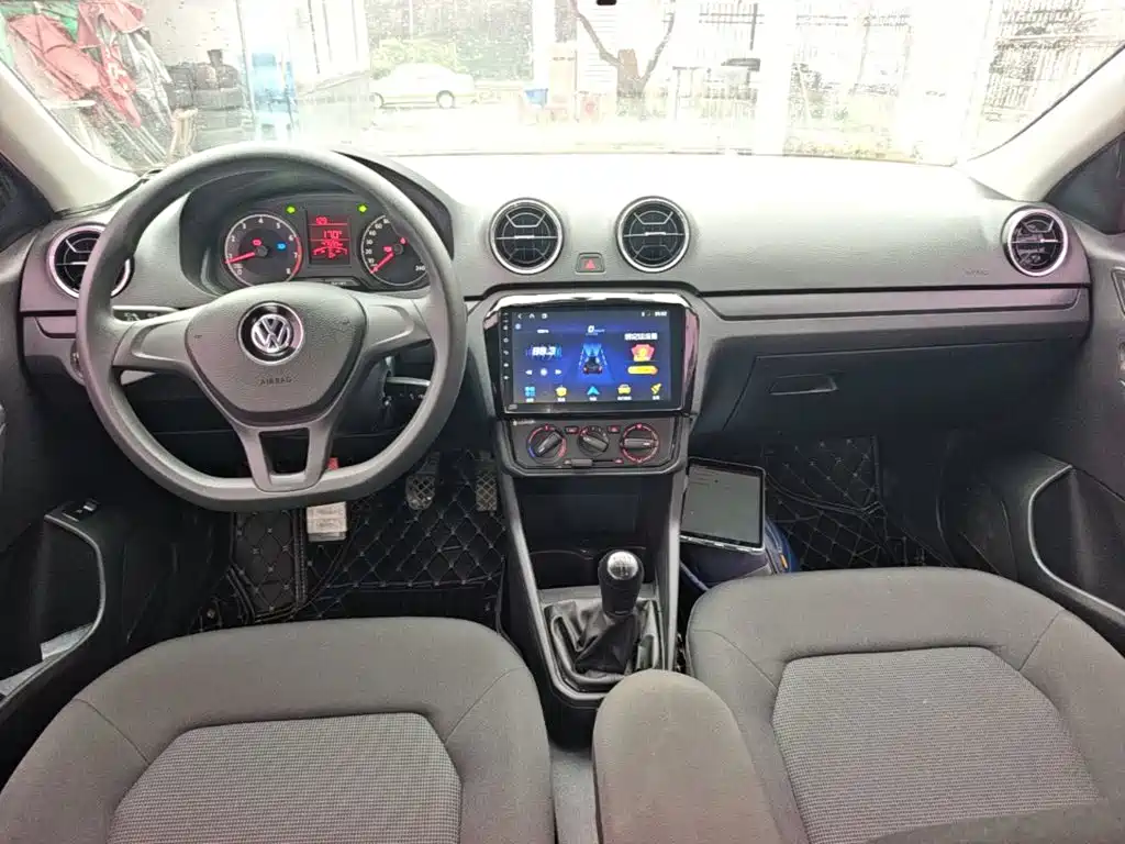 Volkswagen Jetta — миниатюра 10