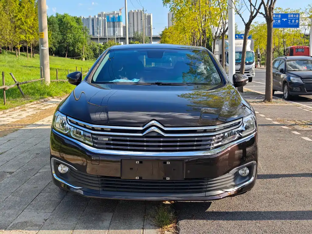 Citroen C6 — миниатюра 2