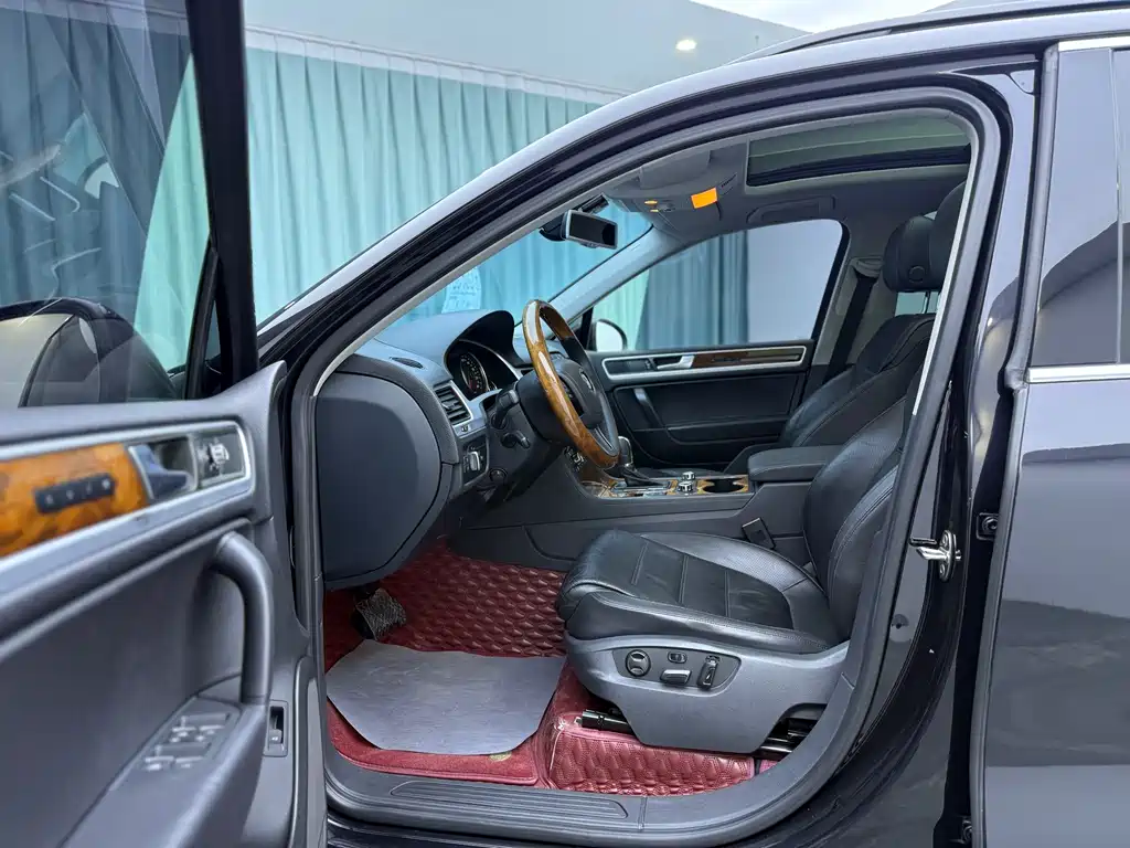 Volkswagen Touareg 2011 3.0TSI